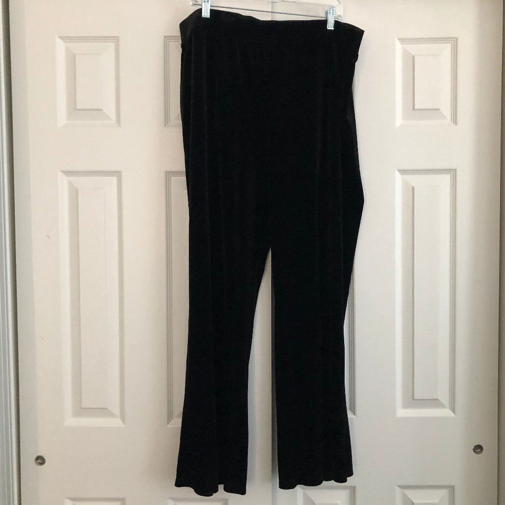 NEW Woman's Black Crushed Velvet Pants (Size 1X)